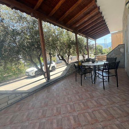 Villa Kostas Accommodations - Nea Vrasna Bagian luar foto