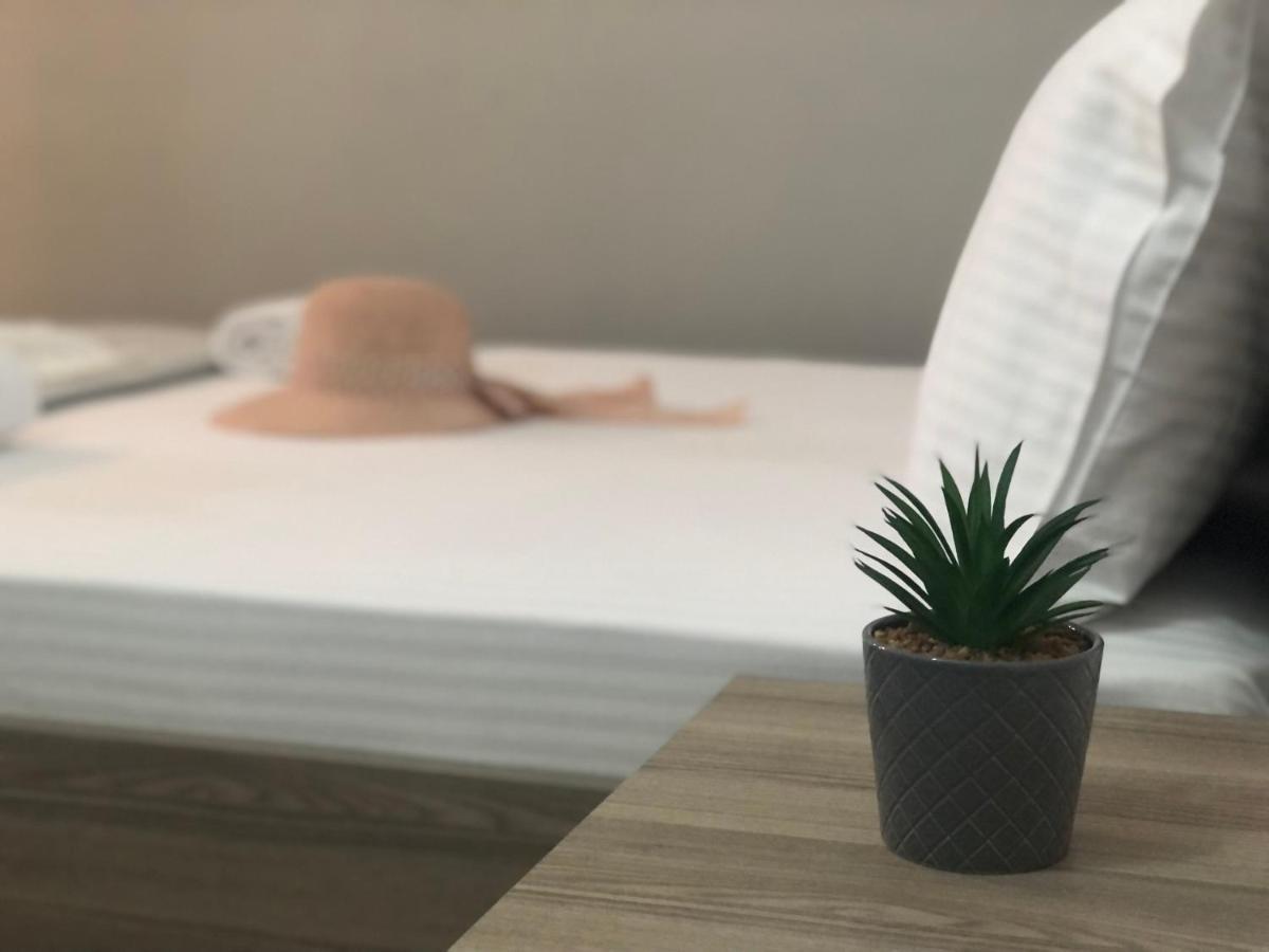 Villa Kostas Accommodations - Nea Vrasna Bagian luar foto