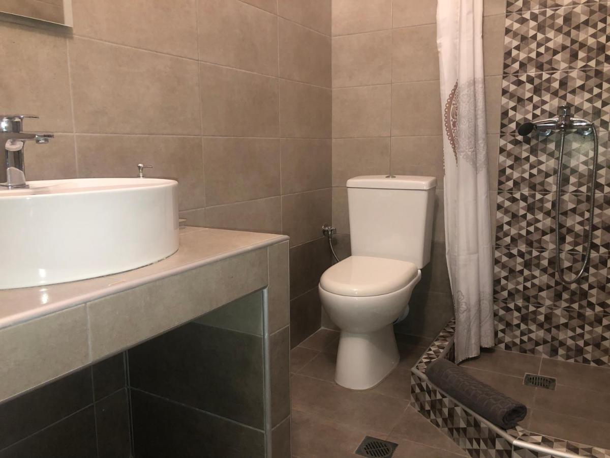 Villa Kostas Accommodations - Nea Vrasna Bagian luar foto